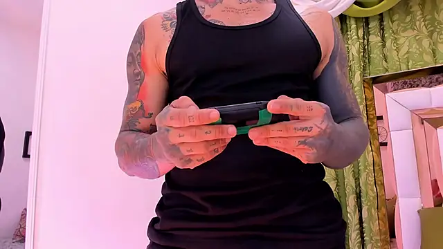 Snapshot of dilan_scootk_ chatting on 14, 12, 2025 dilan scootk online show from 14, 12, 2025