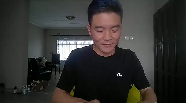 Snapshot of kisstoyousoon2024 chatting on 2, 1, 2025 kisstoyousoon2024 online show from 2, 1, 2025