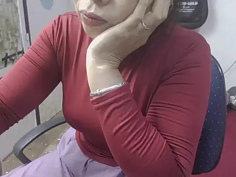 JuliaCiona online show from 11, 11, 2025