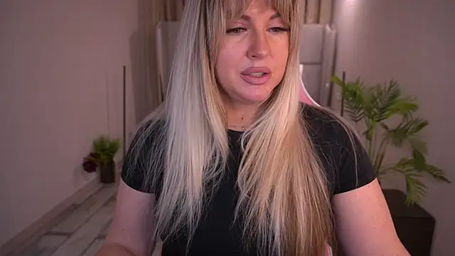 KiraCandyS online show from 26, 1, 2025