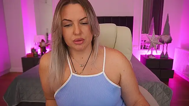 Snapshot of KiraCandyS chatting on 16, 1, 2026 KiraCandyS online show from 16, 1, 2026