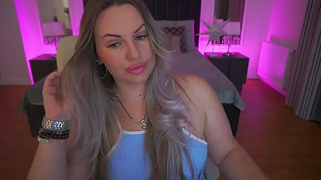 Snapshot of KiraCandyS chatting on 20, 3, 2026 KiraCandyS online show from 20, 3, 2026