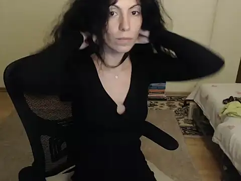 Emmatoo online show from 14, 10, 2025