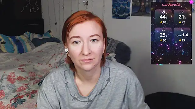 Snapshot of licentia__poetica chatting on 24, 12, 2024 licentia  poetica online show from 24, 12, 2024