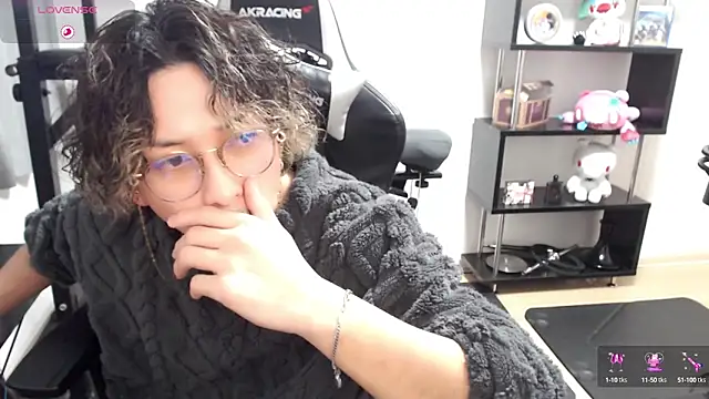 Snapshot of Shizukuu chatting on 12, 3, 2025 Shizukuu online show from 12, 3, 2025