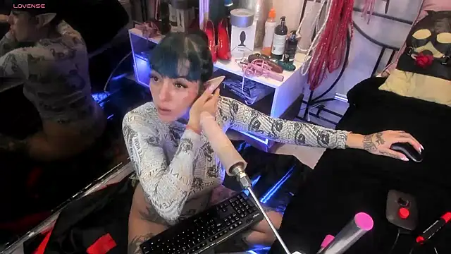 Snapshot of luxifer_666_ chatting on 10, 2, 2025 luxifer 666 online show from 10, 2, 2025