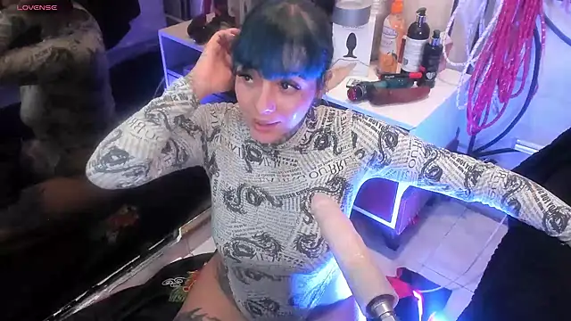 Snapshot of luxifer_666_ chatting on 10, 2, 2025 luxifer 666 online show from 10, 2, 2025