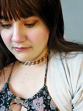 Snapshot of ItsNaiixa chatting on 24, 10, 2025 ItsNaiixa online show from 24, 10, 2025