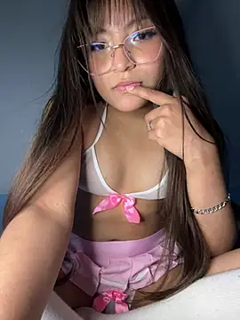 Lily candy X online show from 12, 2, 2025