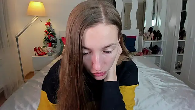 KateRedgar online show from 25, 1, 2025
