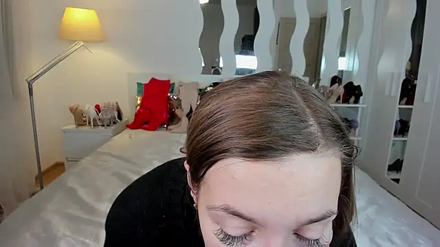 KateRedgar online show from 16, 2, 2025