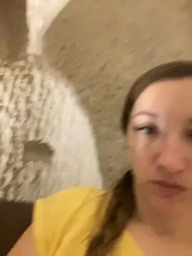 Snapshot of KateRedgar chatting on 19, 10, 2025 KateRedgar online show from 19, 10, 2025