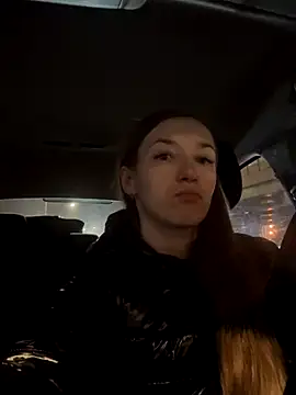 Snapshot of KateRedgar chatting on 11, 11, 2025 KateRedgar online show from 11, 11, 2025