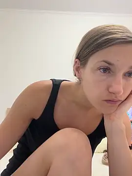 KateRedgar online show from 3, 12, 2025