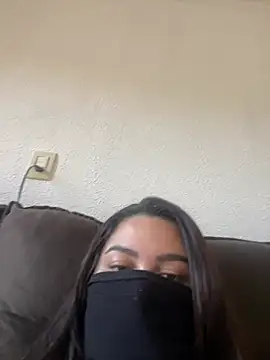 Larissa077 online show from 10, 4, 2026