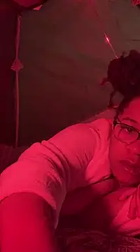 bustypothead online show from 22, 3, 2025
