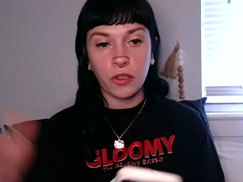 Snapshot of Marcelinegoddess chatting on 17, 12, 2025 Marcelinegoddess online show from 17, 12, 2025