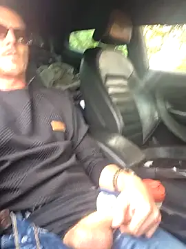 Snapshot of TheSouthernKing chatting on 4, 3, 2026 TheSouthernKing online show from 4, 3, 2026