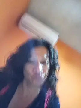 Snapshot of miicheele32 chatting on 17, 11, 2025 miicheele32 online show from 17, 11, 2025