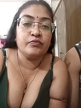 LAVERNIYA  online show from 15, 10, 2025