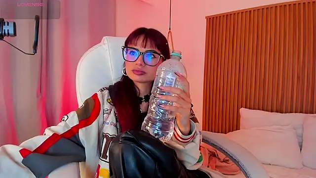 sophiecherry  online show from 15, 11, 2025