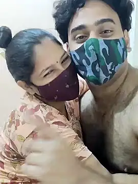 Snapshot of IND_COUPLE1 chatting on 25, 12, 2024 IND COUPLE1 online show from 25, 12, 2024