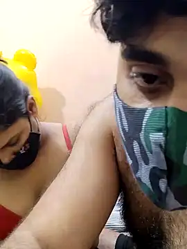 Snapshot of IND_COUPLE1 chatting on 29, 12, 2024 IND COUPLE1 online show from 29, 12, 2024