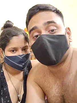 Snapshot of IND_COUPLE1 chatting on 20, 2, 2025 IND COUPLE1 online show from 20, 2, 2025