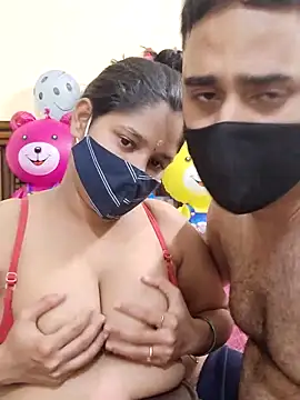 Snapshot of IND_COUPLE1 chatting on 26, 2, 2025 IND COUPLE1 online show from 26, 2, 2025