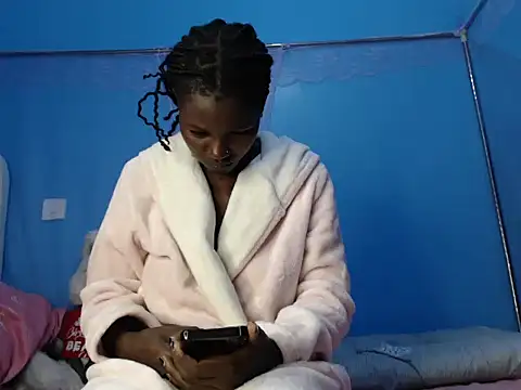 TrishaKalid online show from 12, 10, 2025