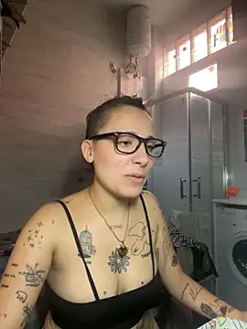 Snapshot of Hawitxui chatting on 1, 10, 2025 Hawitxui online show from 1, 10, 2025