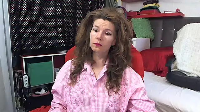 Snapshot of kellyterapy chatting on 1, 2, 2025 kellyterapy online show from 1, 2, 2025