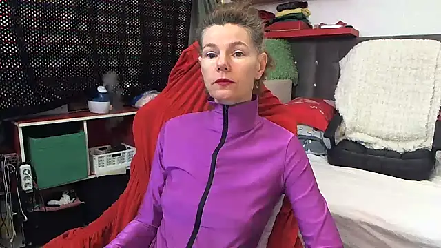 Snapshot of kellyterapy chatting on 2, 2, 2025 kellyterapy online show from 2, 2, 2025