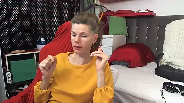 Snapshot of kellyterapy chatting on 4, 2, 2025 kellyterapy online show from 4, 2, 2025