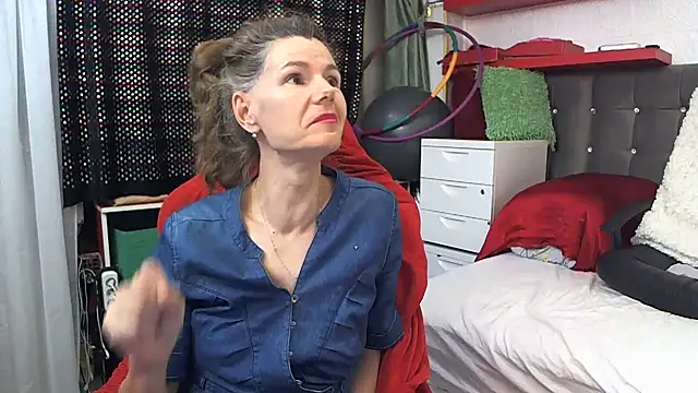 Snapshot of kellyterapy chatting on 5, 2, 2025 kellyterapy online show from 5, 2, 2025