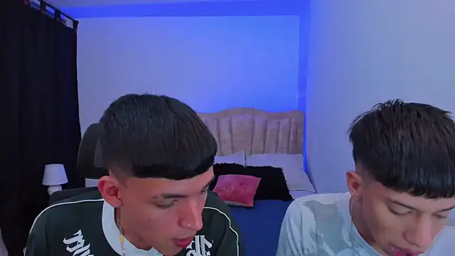 Juan Nd Steven online show from 8, 10, 2025