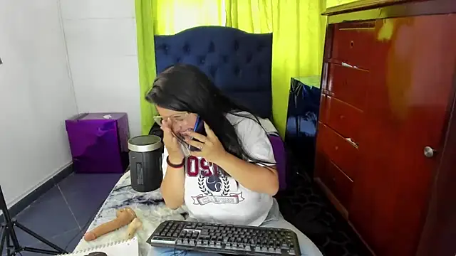 Snapshot of _Angelinaandrade_ chatting on 31, 1, 2025  Angelinaandrade  online show from 31, 1, 2025