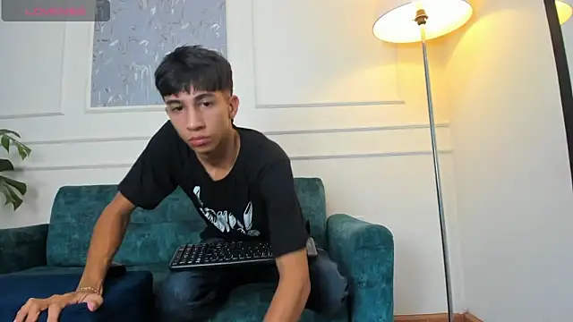 Lucian Davi online show from 31, 12, 2024