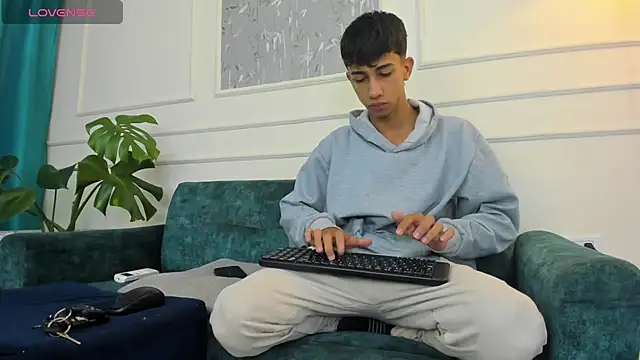 Lucian Davi online show from 27, 1, 2025