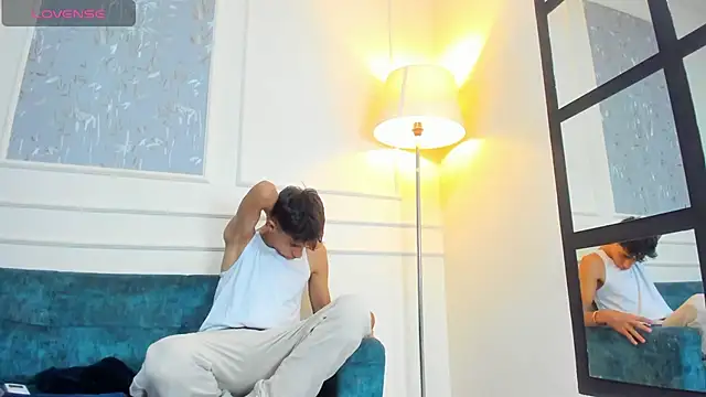 Lucian Davi online show from 12, 2, 2025