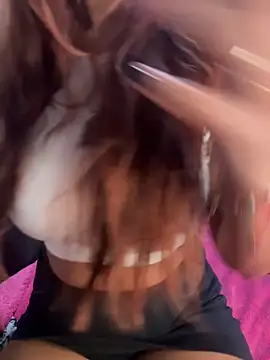 Snapshot of diosa202 chatting on 5, 4, 2026 diosa202 online show from 5, 4, 2026