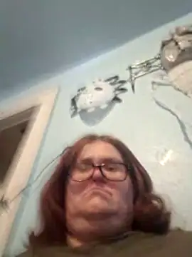 Snapshot of mcv131985 chatting on 30, 3, 2026 mcv131985 online show from 30, 3, 2026