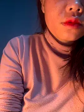 Snapshot of Laura8910 chatting on 5, 12, 2024 Laura8910 online show from 5, 12, 2024