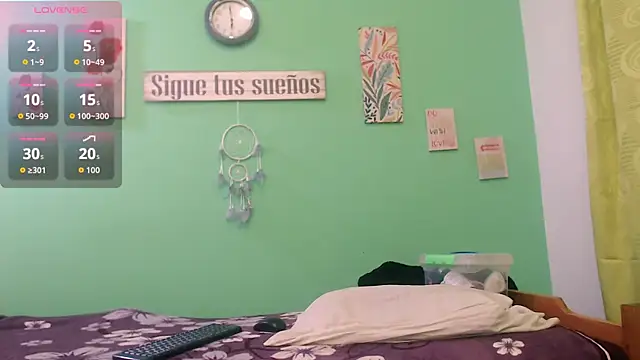 Snapshot of alisontitsmilk19 chatting on 2, 11, 2025 alisontitsmilk19 online show from 2, 11, 2025