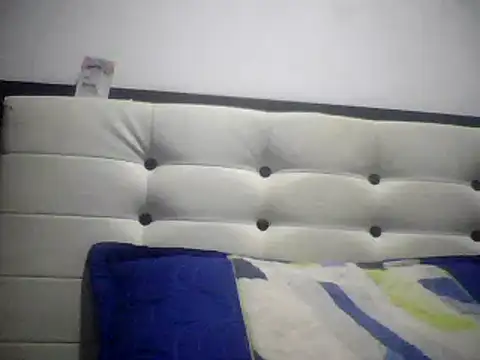 Snapshot of Charlotte_cute18 chatting on 16, 12, 2024 Charlotte cute18 online show from 16, 12, 2024