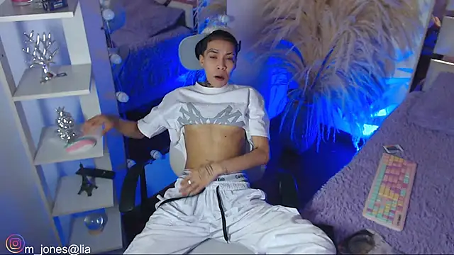 Jonesliam23 online show from 14, 2, 2026