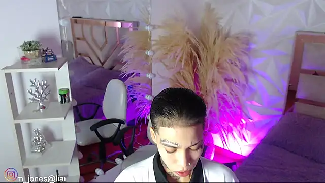 Jonesliam23 online show from 19, 2, 2026