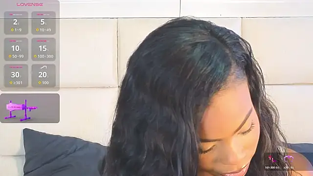 Snapshot of adaraSmiith chatting on 9, 3, 2026 adaraSmiith online show from 9, 3, 2026