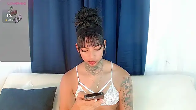 laura sweett120 online show from 7, 11, 2025