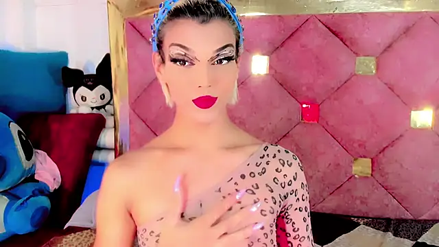 the-horus-girl online show from 11, 12, 2024